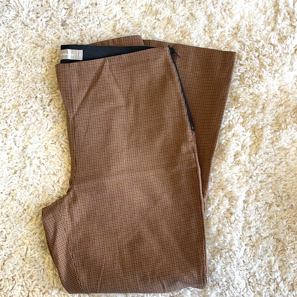 Everlane The side-zip stretch cotton pant.